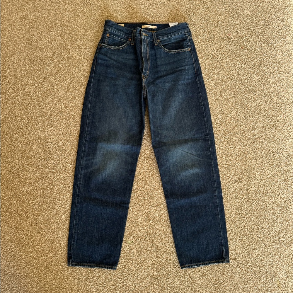Levi's® Premium
BAGGY DAD WOMEN'S JEANS
